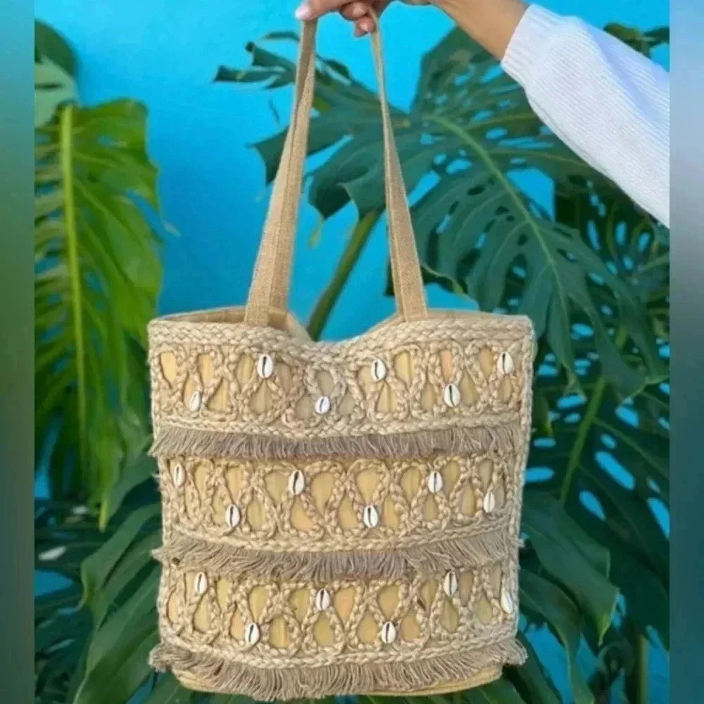 Salt+Umber Isla Jute Fringe and Seashell Beachy‎ Travel Tote Bag